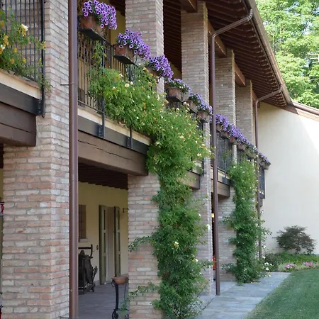 Antico Benessere Farm stay Fara Gera d'Adda